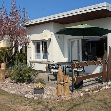Ferienbungalow Kajuete 코세로우 외부 사진